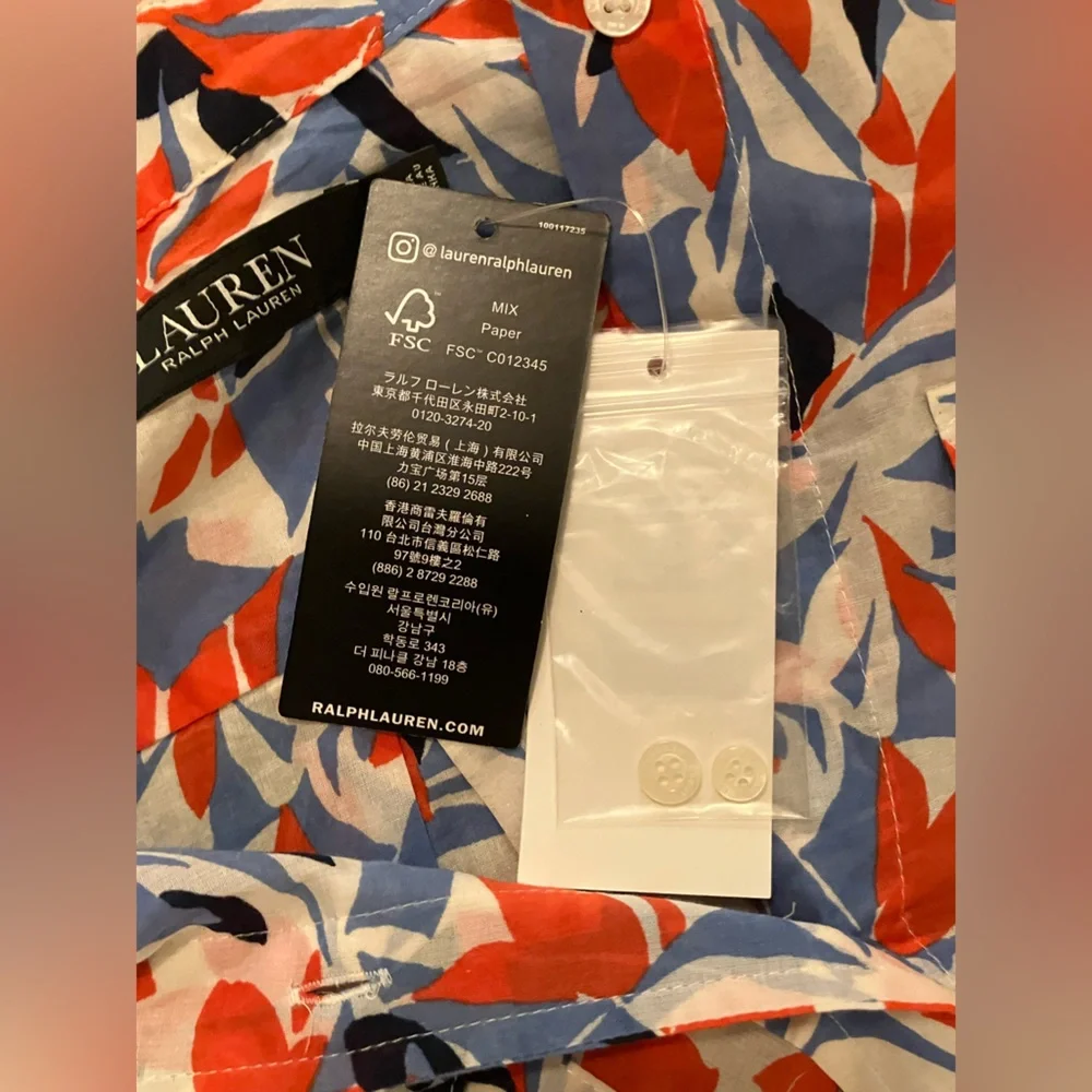 NWT Lauren Ralph Lauren Women’s Small Button Down Floral Shirt Blouse Red Blue - Picture 10 of 10